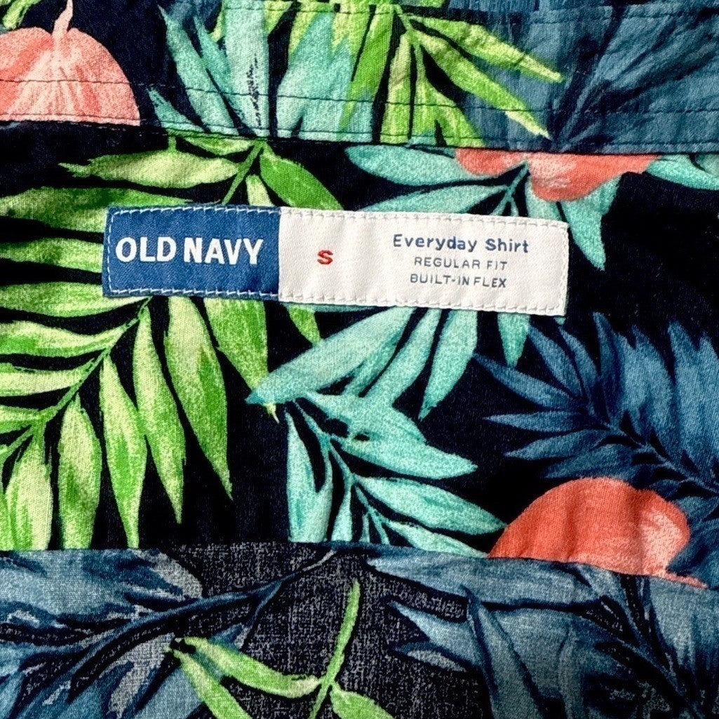 Old Navy Men's Tropical Leaf Print Button Up Shirt Size S