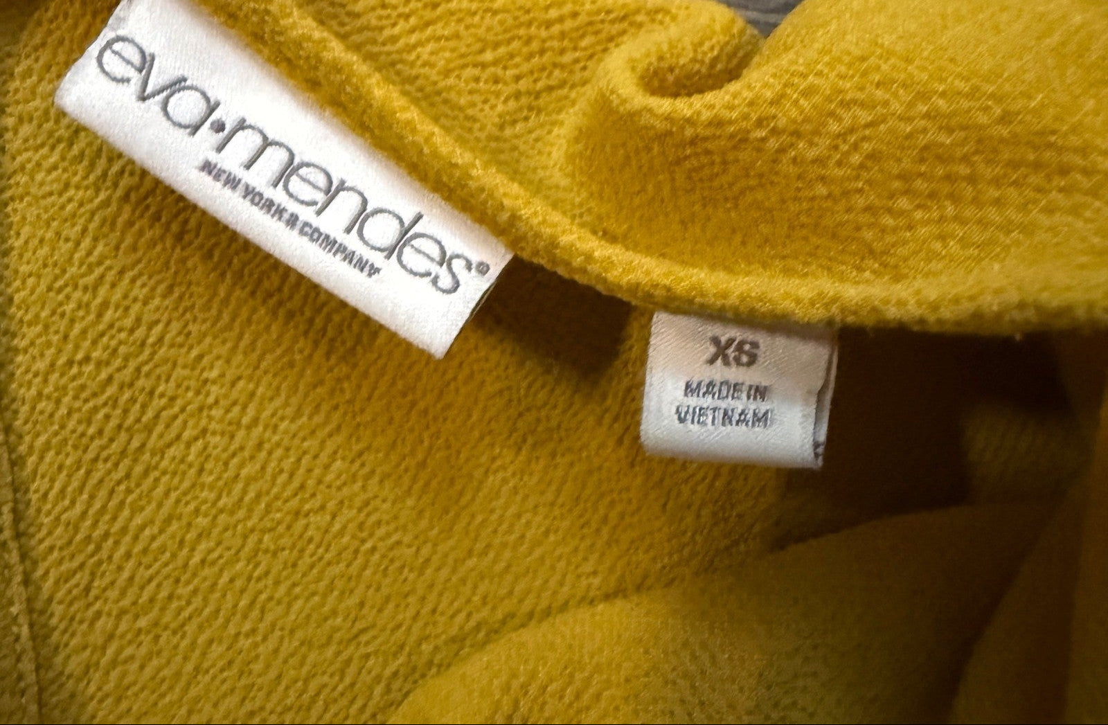 Eva Mendes NY&Co Mustard Yellow Pleated Puff Sleeve Blouse XS VN130007