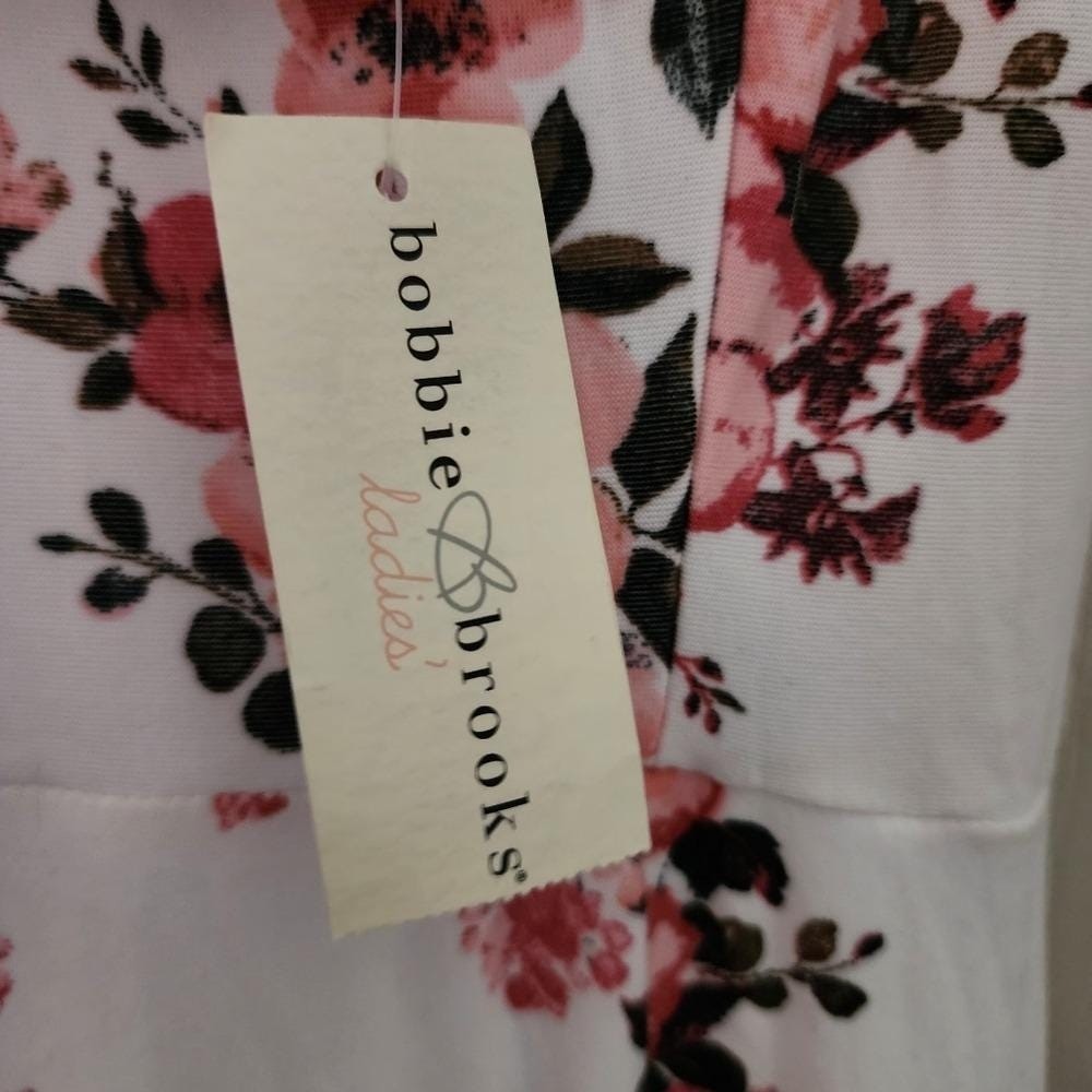 Bobbie Brooks Floral Fit and Flare Dress Cream Pink Short Sleeve Size M NWT