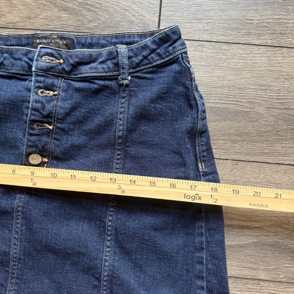Banana Republic Dark Wash Denim Mini Skirt Button Fly Size 28/6 High Rise Seamed
