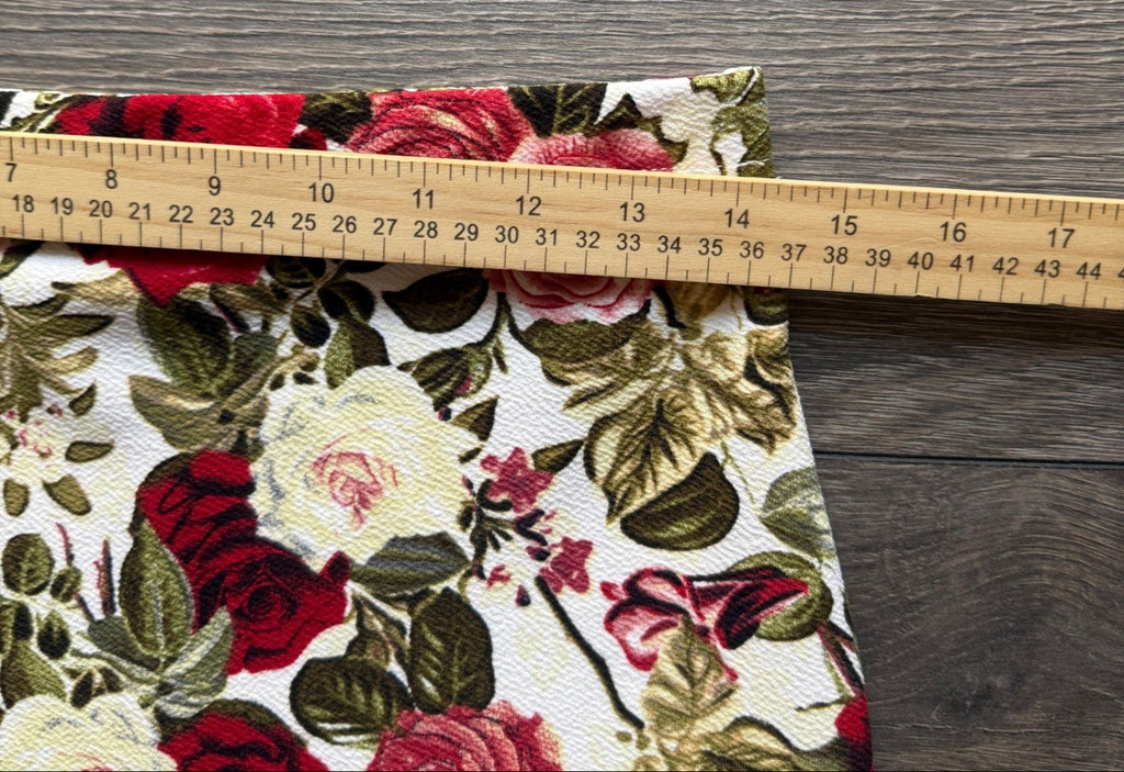 SHEIN Floral Rose Print Mini Skirt Red Pink White Textured Bodycon Size L 8/10