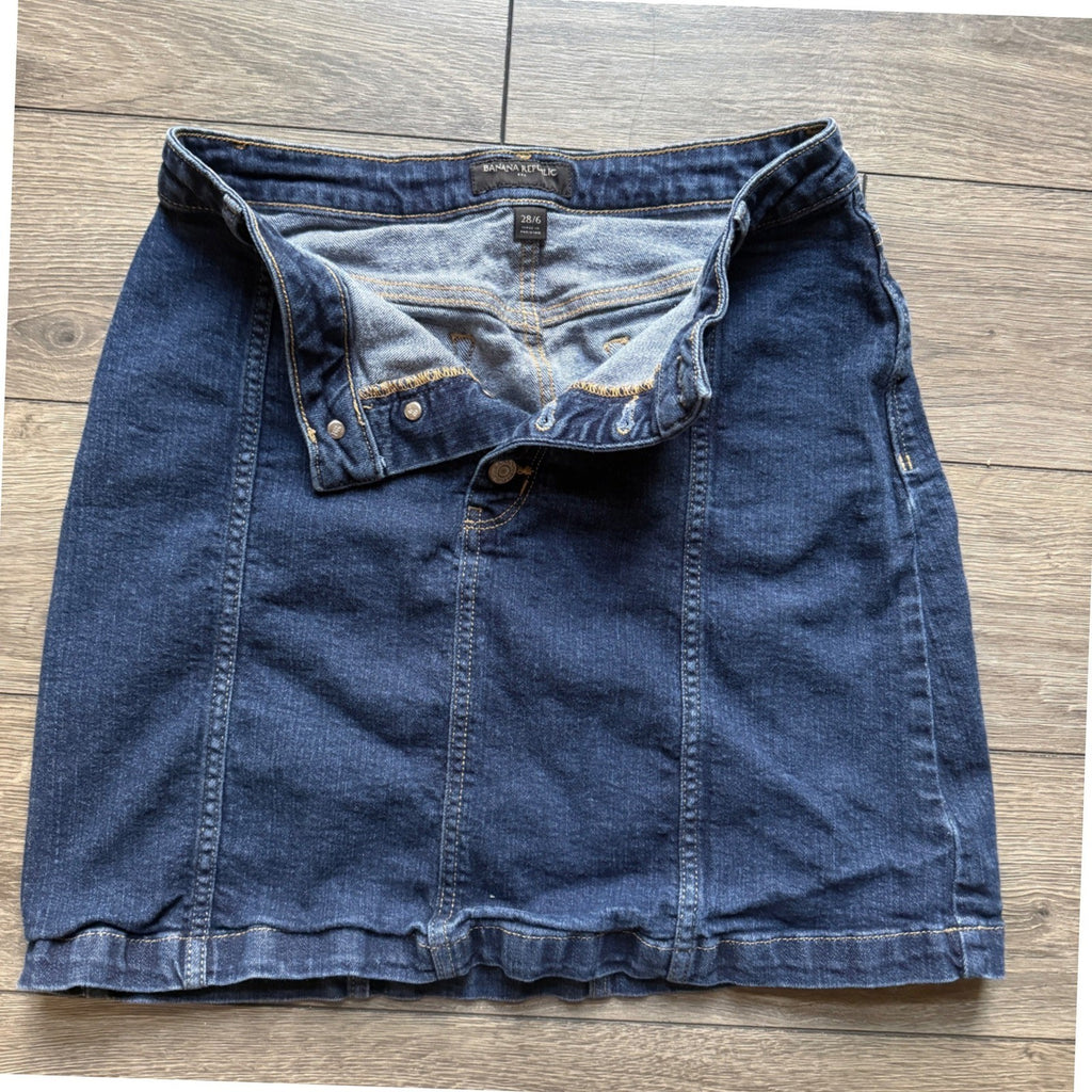 Banana Republic Dark Wash Denim Mini Skirt Button Fly Size 28/6 High Rise Seamed